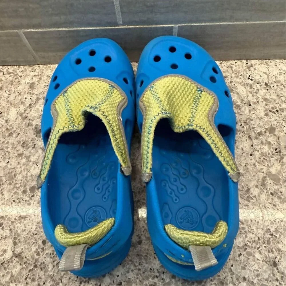 Kids Blue and Yellow‎ Crocs Water Shoes with Mesh-Size J3